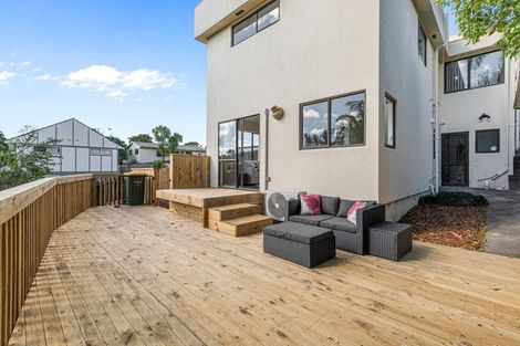Photo of property in 3/24 Eastglen Road, Glen Eden, Auckland, 0602