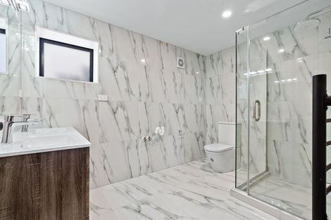 Photo of property in 51 Kirikiri Drive, Papakura, 2110