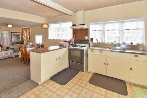 Photo of property in 9 Menary Street, Papakura, 2110