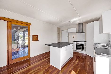 Photo of property in 8 Pacey Avenue, Hawera, 4610