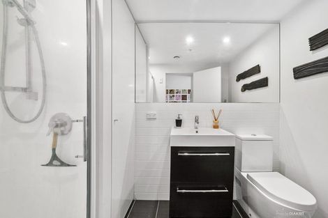 Photo of property in Nouvo Apartments, 4a/21 Rugby Street, Mount Cook, Wellington, 6021