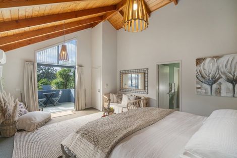 Photo of property in 5 Rewa Rewa Valley, Tairua, 3508