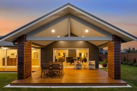 Photo of property in 25 Phoenix Palms Grove, Levin, 5510