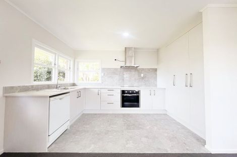 Photo of property in 12 Megan Avenue, Pakuranga Heights, Auckland, 2010