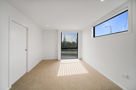 Photo of property in 2/39 Pakuranga Road, Pakuranga, Auckland, 2010