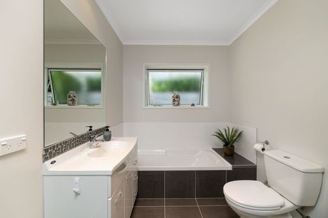Photo of property in 109a Kaitemako Road, Welcome Bay, Tauranga, 3112