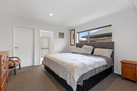 Photo of property in 14 Ponga Place, Papamoa Beach, Papamoa, 3118