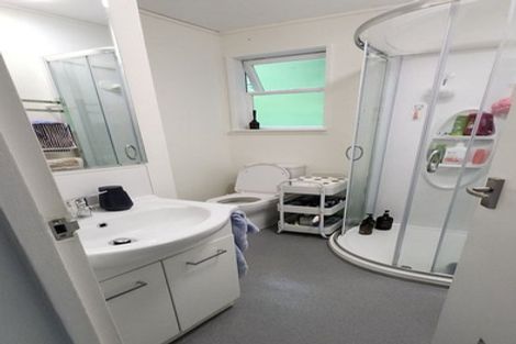 Photo of property in 10a Norna Crescent, Kelburn, Wellington, 6012