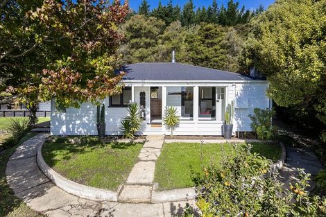 Photo of property in 112 Doctors Point Road, Waitati, 9085