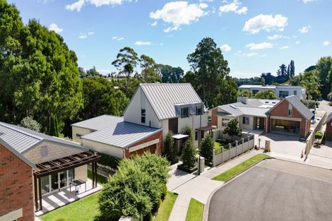 Photo of property in 16 Le Quesnoy Place, Cambridge, 3434