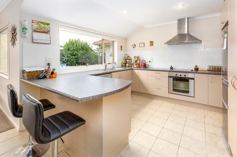 Photo of property in 3 Cathcart Close, Pukekohe, 2120