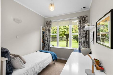 Photo of property in 9 Neeve Place, Taradale, Napier, 4112