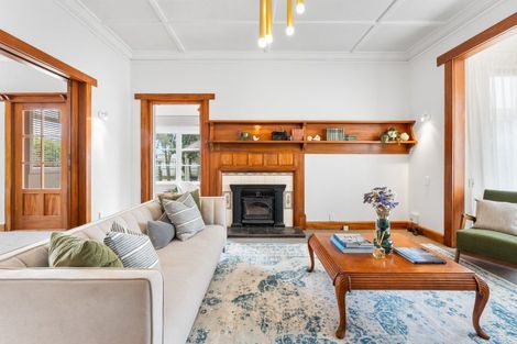 Photo of property in 12 Cambridge Street, Gonville, Whanganui, 4501