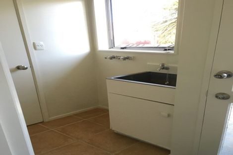 Photo of property in 1/62a Mackenzie Avenue, Woolston, Christchurch, 8023