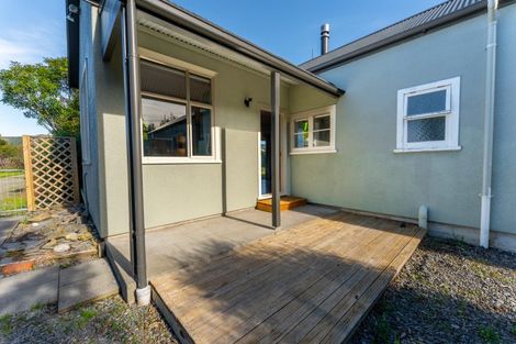 Photo of property in 35 Edinburgh Street, Waimate, 7924