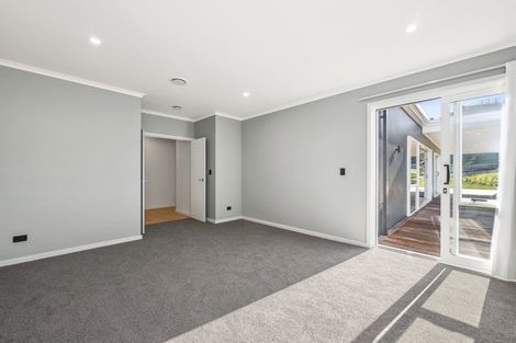 Photo of property in 54 Great Road West, Matipo Heights, Rotorua, 3015