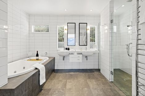 Photo of property in 3a Galway Court, Queenstown, 9300