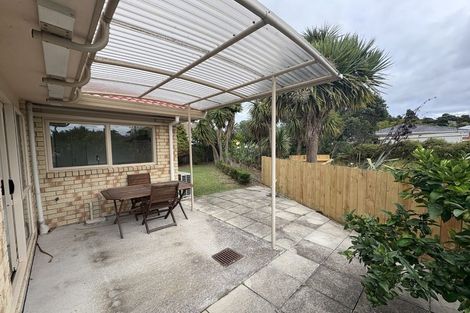 Photo of property in 5a Ocean View Road, Hillcrest, Auckland, 0627