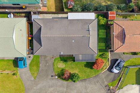 Photo of property in 52 Bodi Place, Te Atatu South, Auckland, 0610