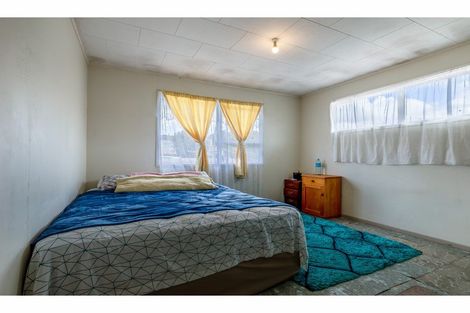 Photo of property in 67 Hindmarsh Street, Henderson, Auckland, 0612