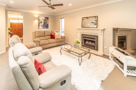Photo of property in 18 Phoenicia Court, The Gardens, Auckland, 2105
