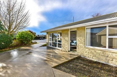 Photo of property in 14 Tulloch Place, Papanui, Christchurch, 8052