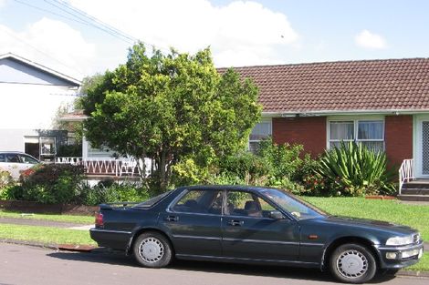 Photo of property in 2/30 Dale Crescent, Pakuranga, Auckland, 2010