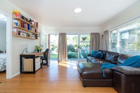Photo of property in 6/120 Nile Road, Milford, Auckland, 0620