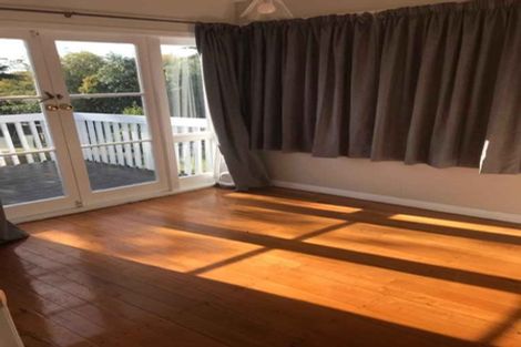 Photo of property in 3 Pleasant Road, Glen Eden, Auckland, 0602