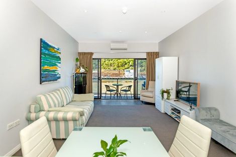 Photo of property in 211/2 Reads Quay, Gisborne, 4010