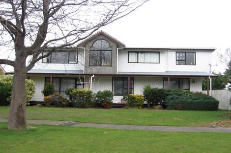 Photo of property in 26 Hillcrest Drive, Kelvin Grove, Palmerston North, 4414