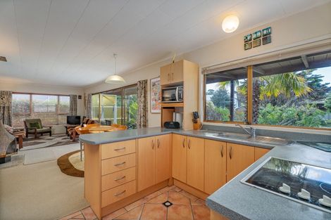 Photo of property in 4 Courtney Place, Pauanui, Hikuai, 3579