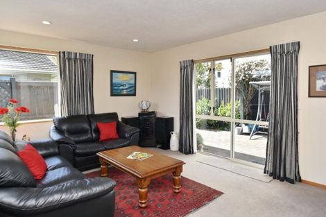 Photo of property in 24b Picton Avenue, Riccarton, Christchurch, 8011