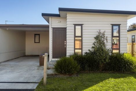 Photo of property in 1/4 Searancke Place, Fairfield, Hamilton, 3214