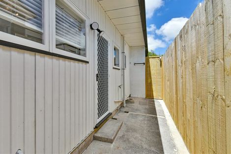 Photo of property in 2/7 James Road, Manurewa, Auckland, 2102