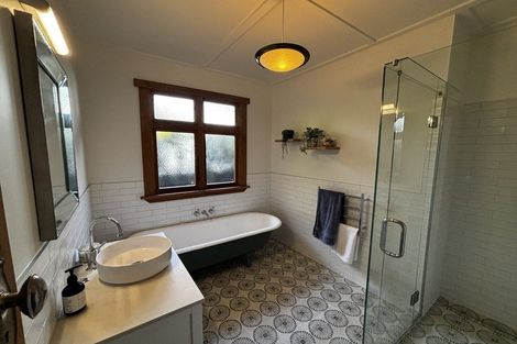 Photo of property in 22 Chilman Street, Strandon, New Plymouth, 4312