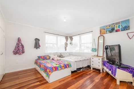 Photo of property in 86 Harrington Road, Henderson, Auckland, 0610