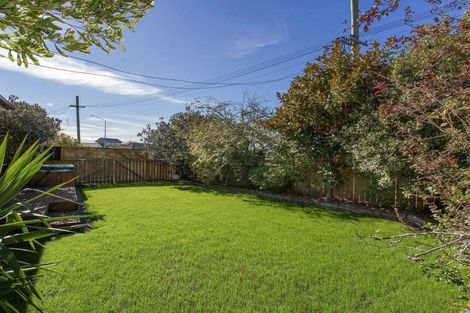 Photo of property in 484 Mairehau Road, Parklands, Christchurch, 8083