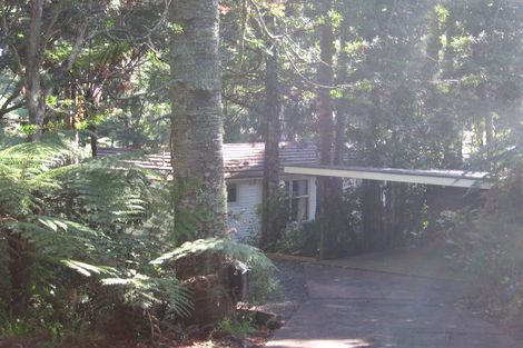 Photo of property in 4 Kopiko Road, Titirangi, Auckland, 0604