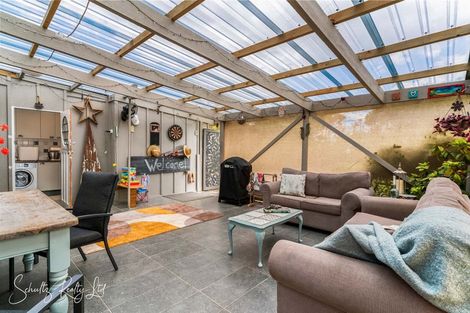 Photo of property in 17 Oparakau Road, Matakohe, 0594