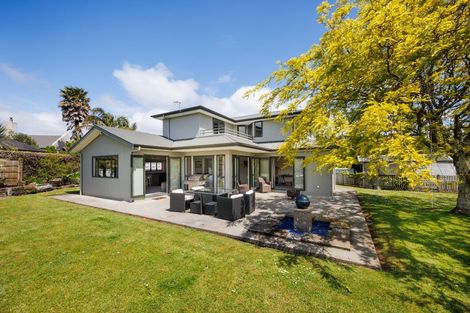Photo of property in 27 Abby Road, Fitzherbert, Palmerston North, 4410