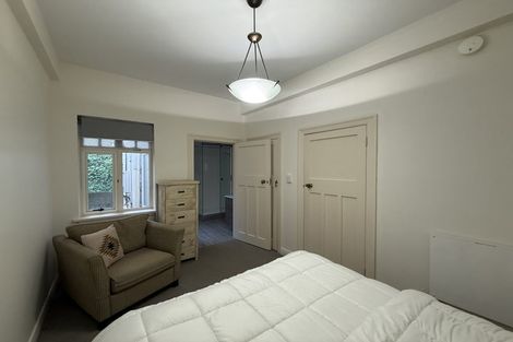 Photo of property in 4/154 Oriental Parade, Oriental Bay, Wellington, 6011