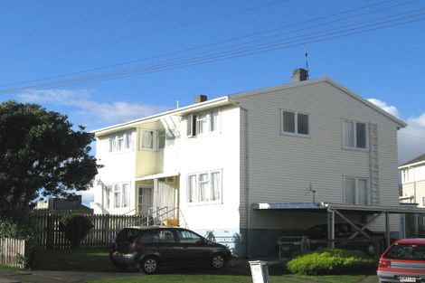 Photo of property in 34-36 Castor Crescent, Cannons Creek, Porirua, 5024