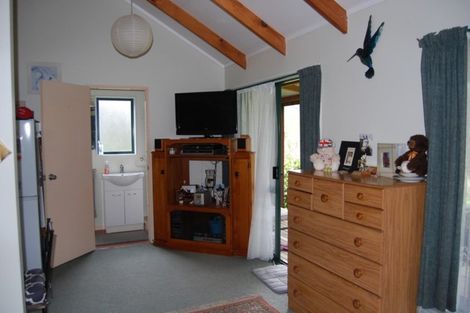 Photo of property in 145 Ararimu Valley Road, Helensville, Waimauku, 0882