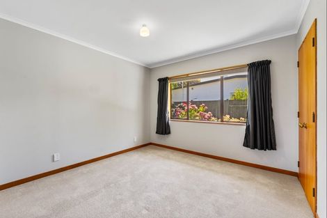 Photo of property in 3 Dresdan Court, Hokowhitu, Palmerston North, 4410