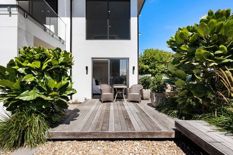 Photo of property in 27 Coronation Street, Ahuriri, Napier, 4110
