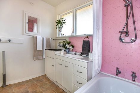 Photo of property in 14 Tulloch Place, Papanui, Christchurch, 8052