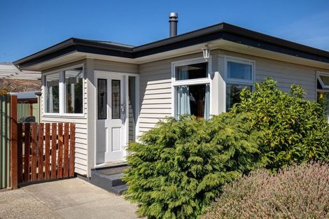Photo of property in 32 Monaghan Street, Cromwell, 9310
