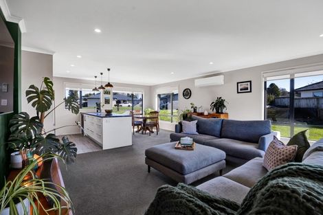 Photo of property in 2 Biron Place, Stratford, 4332