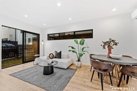 Photo of property in 5e Poto Street, Te Atatu South, Auckland, 0610